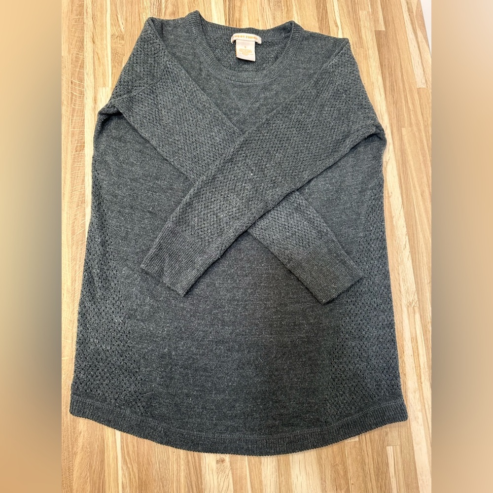 Sweet Romeo Gray Sweater, Size Small